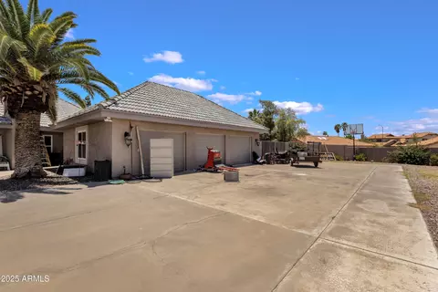 Exterior - 4617 E Grove Cir, Mesa, AZ 85206 photo 2 of 15