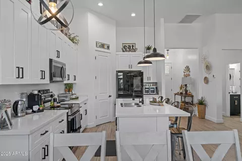 Kitchen - 10534 E Butte St, Apache Junction, AZ 85120 photo 4 of 8