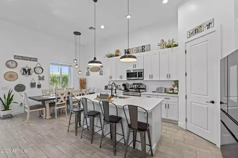Kitchen - 10534 E Butte St, Apache Junction, AZ 85120 photo 1 of 8