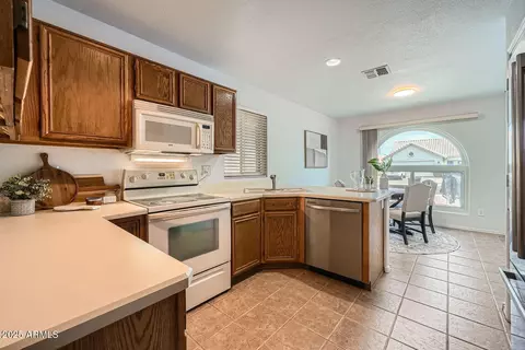 Kitchen - 4343 E Ford Ave, Gilbert, AZ 85234 photo 1 of 3