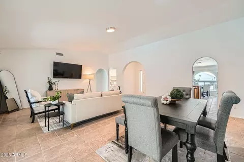 Dining - 4343 E Ford Ave, Gilbert, AZ 85234 photo 2 of 4