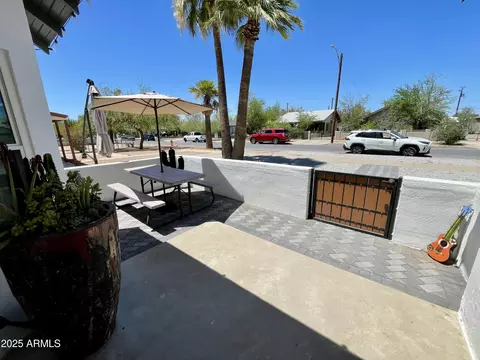 Exterior - 1327 E Fillmore St, Phoenix, AZ 85006 photo 2 of 9