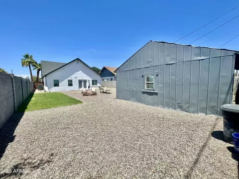 Exterior - 1327 E Fillmore St, Phoenix, AZ 85006 photo 7 of 9