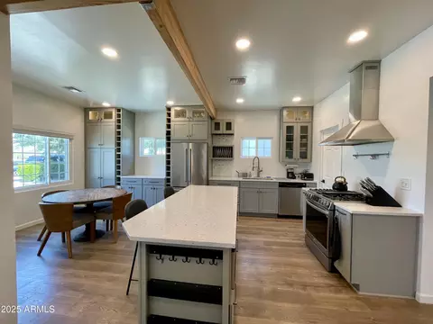 Kitchen - 1327 E Fillmore St, Phoenix, AZ 85006 photo 1 of 4