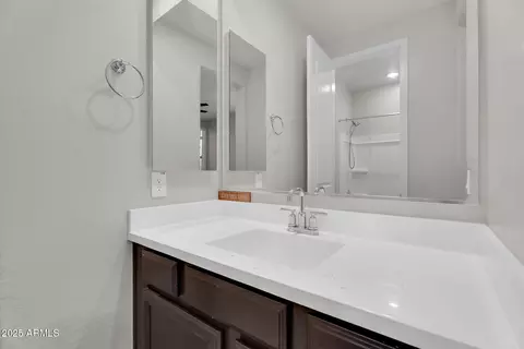 Bath - 9418 E Theia Dr, Mesa, AZ 85212 photo 3 of 5