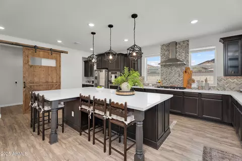 Kitchen - 9418 E Theia Dr, Mesa, AZ 85212 photo 3 of 8