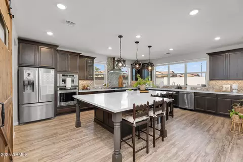 Kitchen - 9418 E Theia Dr, Mesa, AZ 85212 photo 2 of 8