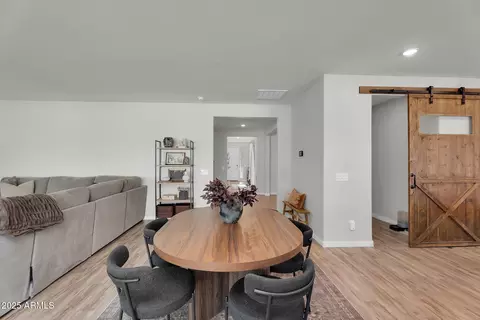 Dining - 9418 E Theia Dr, Mesa, AZ 85212 photo 3 of 5