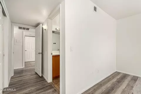 Entry Way - 1720 E Thunderbird Rd #1094, Phoenix, AZ 85022 photo 1 of 1