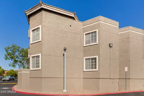 Exterior - 1720 E Thunderbird Rd #1094, Phoenix, AZ 85022 photo 4 of 6