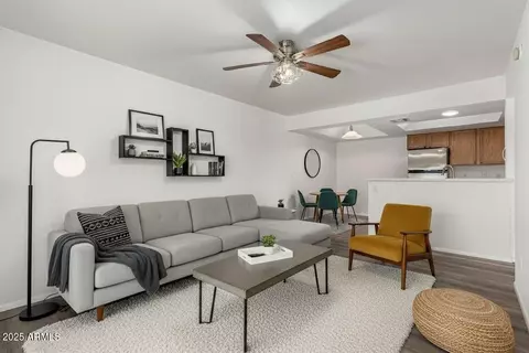Living - 1720 E Thunderbird Rd #1094, Phoenix, AZ 85022 photo 4 of 4
