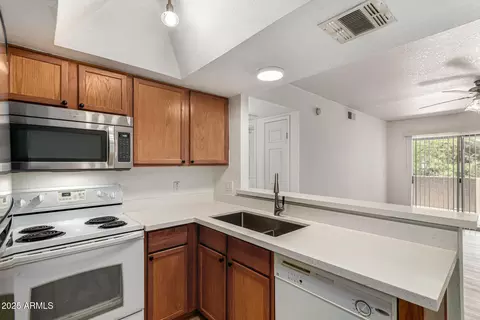 Kitchen - 1720 E Thunderbird Rd #1094, Phoenix, AZ 85022 photo 1 of 4