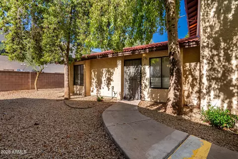 2438 E Tracy Ln #4, Phoenix, AZ 85032 photo 5