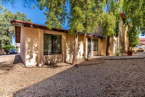 2438 E Tracy Ln #4, Phoenix, AZ 85032 photo 3