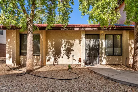 2438 E Tracy Ln #4, Phoenix, AZ 85032 photo 2