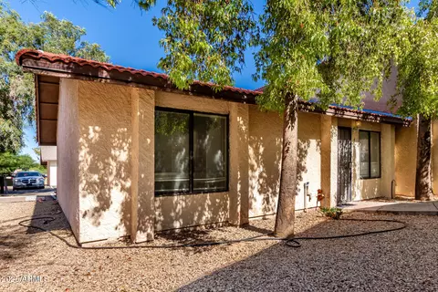 2438 E Tracy Ln #4, Phoenix, AZ 85032 photo 4