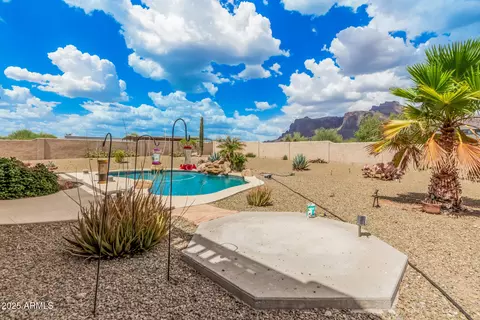 Exterior - 1025 N Boyd Rd, Apache Junction, AZ 85119 photo 10 of 13