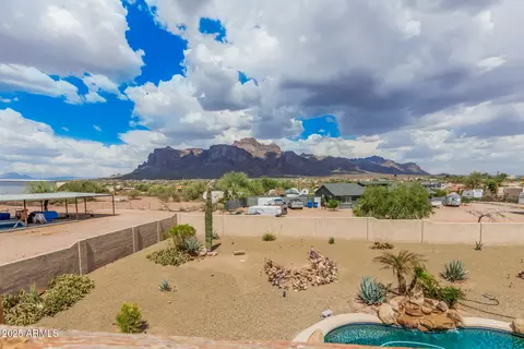 View/Area - 1025 N Boyd Rd, Apache Junction, AZ 85119 photo 1 of 13