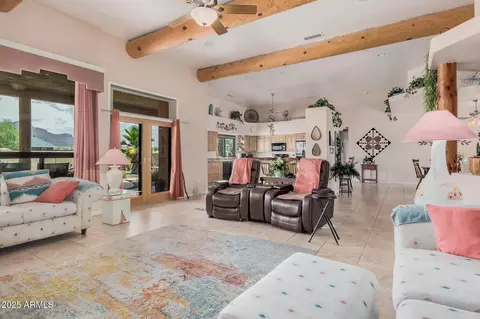 Living - 1025 N Boyd Rd, Apache Junction, AZ 85119 photo 2 of 3