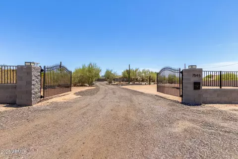 7545 E Mallory St, Mesa, AZ 85207