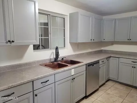 433 Crestview Pl, Bisbee, AZ 85603 photo 6