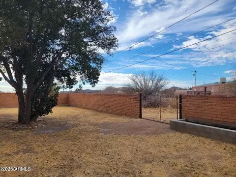 433 Crestview Pl, Bisbee, AZ 85603 photo 23