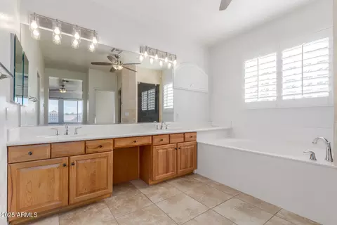 Bath - 2612 E Ridgewood Ln, Gilbert, AZ 85298 photo 1 of 4
