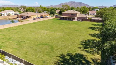 View/Area - 2612 E Ridgewood Ln, Gilbert, AZ 85298 photo 1 of 3