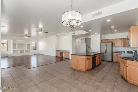 Living - 2612 E Ridgewood Ln, Gilbert, AZ 85298 photo 3 of 5