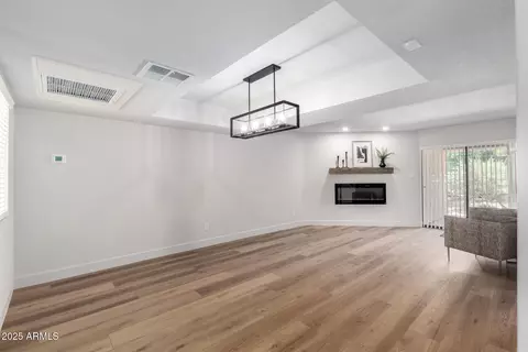 9270 E Mission Ln #111, Scottsdale, AZ 85258