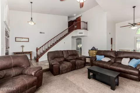 844 W Sherri Dr, Gilbert, AZ 85233 photo 17