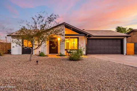1933 Emerald Ave, Mesa, AZ 85204