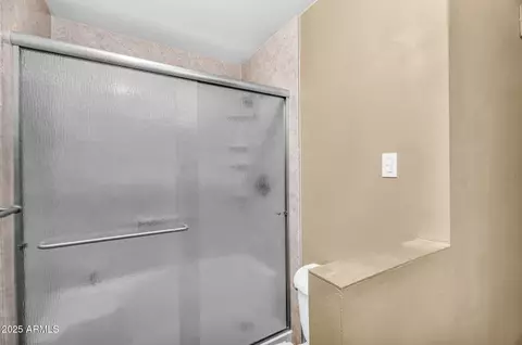 Bath - 414 E Morgan Dr, Gilbert, AZ 85295 photo 5 of 6