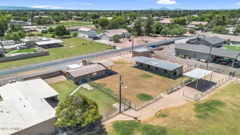 View/Area - 414 E Morgan Dr, Gilbert, AZ 85295 photo 6 of 8