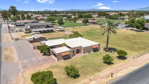View/Area - 414 E Morgan Dr, Gilbert, AZ 85295 photo 2 of 8