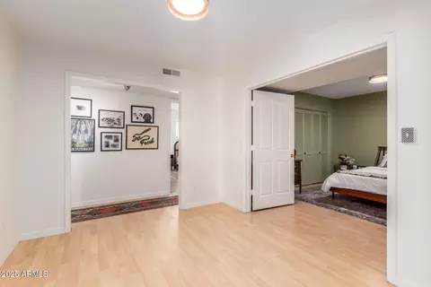 2052 E Aspen Dr, Tempe, AZ 85282 photo 22