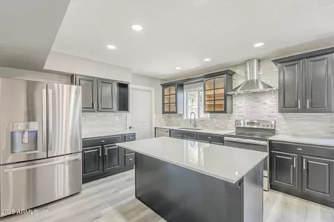 16216 N 47th Ave, Glendale, AZ 85306