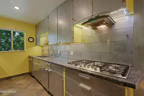 150 E Coronado Rd #52, Phoenix, AZ 85004 photo 4