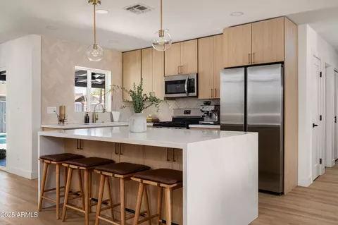2828 E Surrey Ave, Phoenix, AZ 85032
