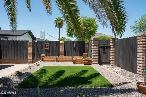 2828 E Surrey Ave, Phoenix, AZ 85032 photo 22