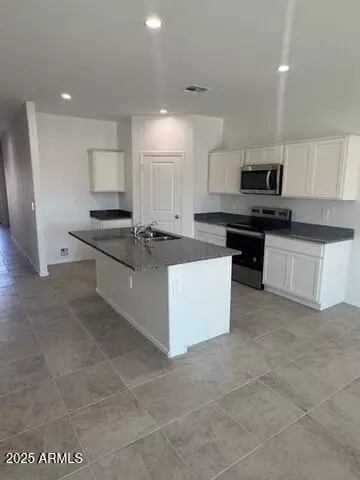 1307 W Bealey Ave, Coolidge, AZ 85128 photo 5