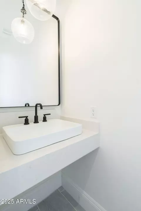 Bath - 2099 N 77th Pl, Mesa, AZ 85207 photo 5 of 5
