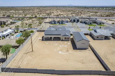 View/Area - 2099 N 77th Pl, Mesa, AZ 85207 photo 2 of 3