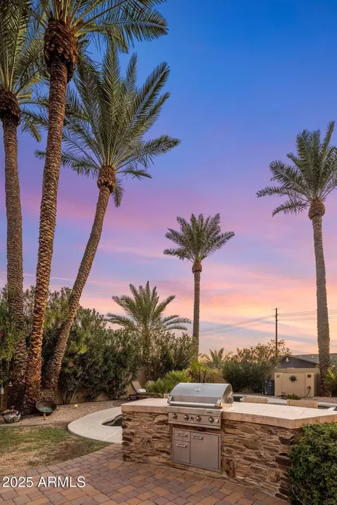 2803 E Sherran Ln, Phoenix, AZ 85016 photo 42