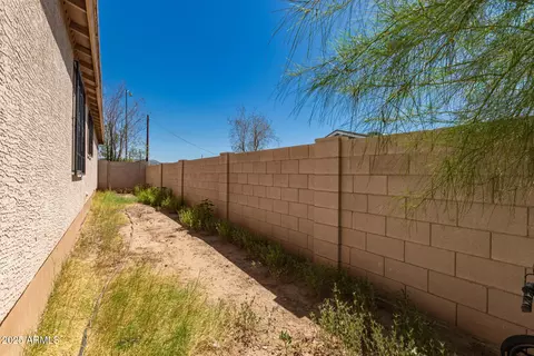 1712 Encinas Ln, Phoenix, AZ 85040 photo 25
