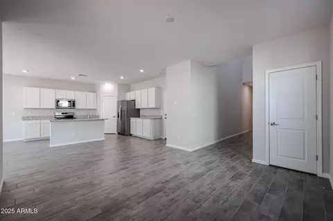 2610 E Bluff Spring Ave, Apache Junction, AZ 85119 photo 7