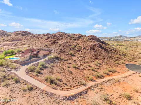 26305 N El Pedregal Cir #18, San Tan Valley, AZ 85144