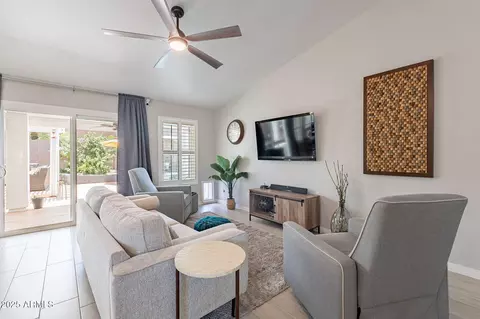 1123 E Betsy Ln, Gilbert, AZ 85296 photo 9