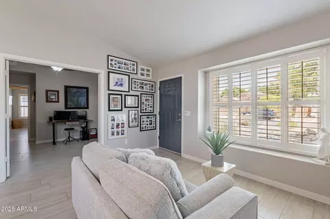 1123 E Betsy Ln, Gilbert, AZ 85296 photo 8