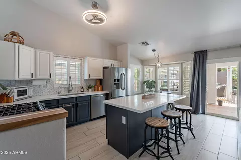 1123 E Betsy Ln, Gilbert, AZ 85296 photo 11